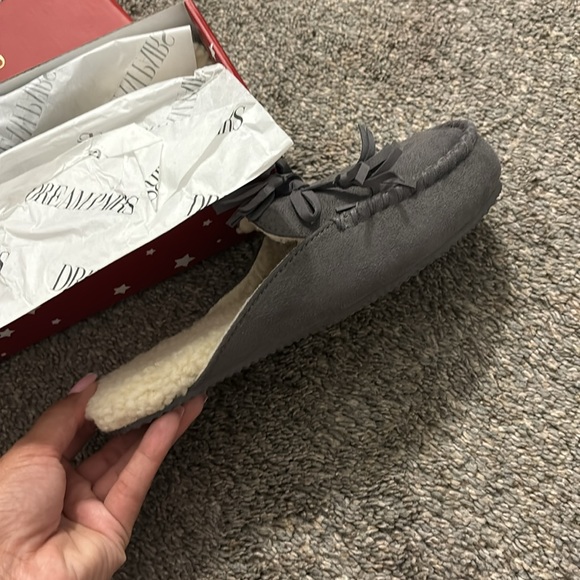 Grey slippers size 7 - Picture 1 of 7